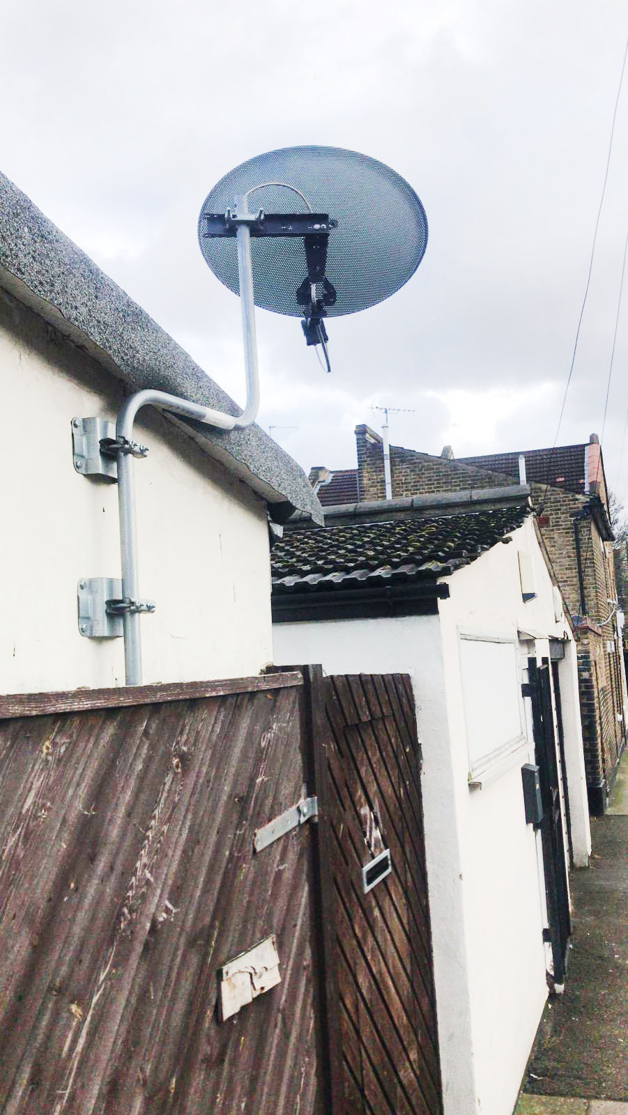 Dish positioning